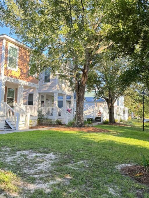 Cute And Cozy Comfy Birds Junior Cottage - 1 Mile To Dwntn Ocean Springs, Near Beach With Golf Cart エクステリア 写真