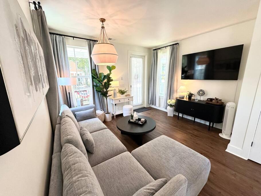 Cute And Cozy Comfy Birds Junior Cottage - 1 Mile To Dwntn Ocean Springs, Near Beach With Golf Cart エクステリア 写真